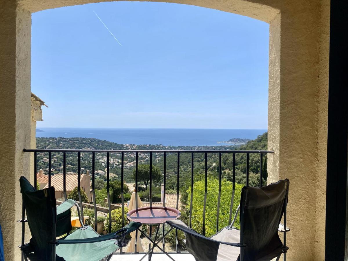 Villa Baievue Cavalaire-sur-Mer Exteriör bild
