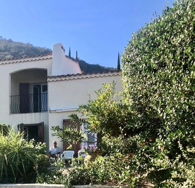 Villa Baievue Cavalaire-sur-Mer Exteriör bild